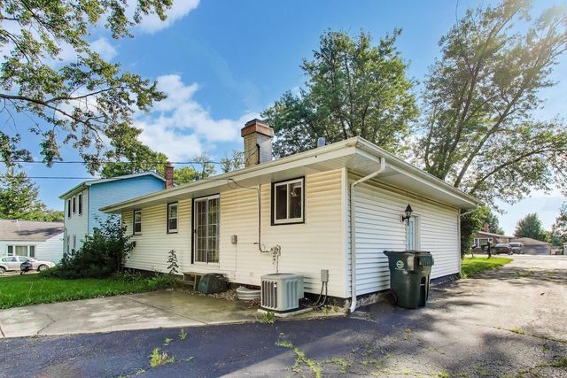 249 Sunrise Avenue, Willowbrook, IL 60527