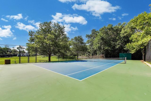 249 Sunrise Avenue, Willowbrook, IL 60527