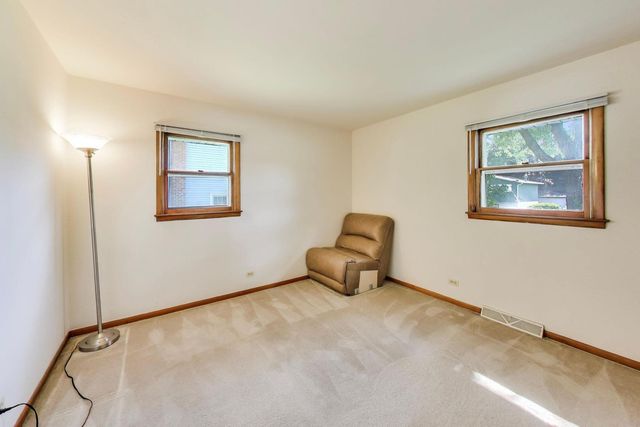 249 Sunrise Avenue, Willowbrook, IL 60527