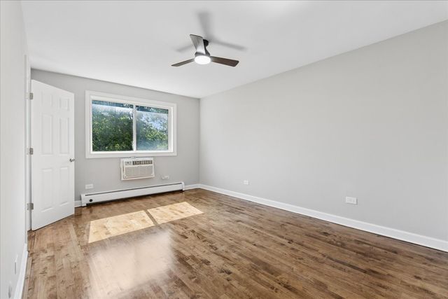 1415 W Pratt Boulevard 303, Chicago, IL 60626