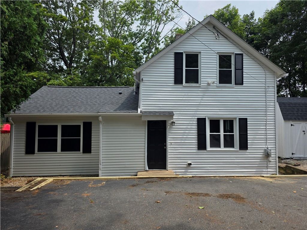 126 Pine Hill Avenue, Johnston, RI 02919