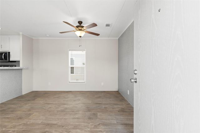1368 Road 5800, Cleveland, TX 77327