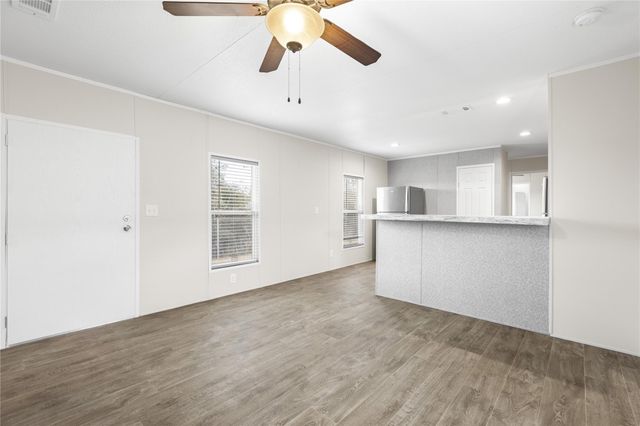 1368 Road 5800, Cleveland, TX 77327
