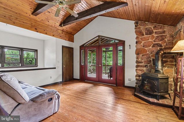 623 RIDGE RD, Lewisberry, PA 17339