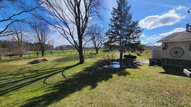 5232 Brackett Road, Williamsburg, MI 49690