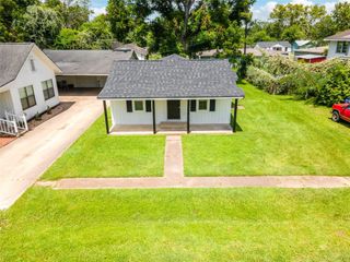 214 2nd Street, Brazoria, TX 77422