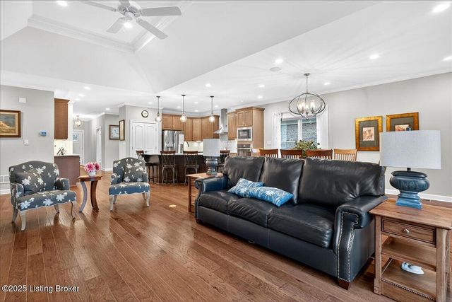 1290 Coolhouse Way, Louisville, KY 40223