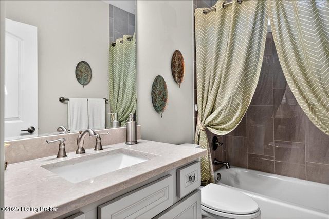 1290 Coolhouse Way, Louisville, KY 40223