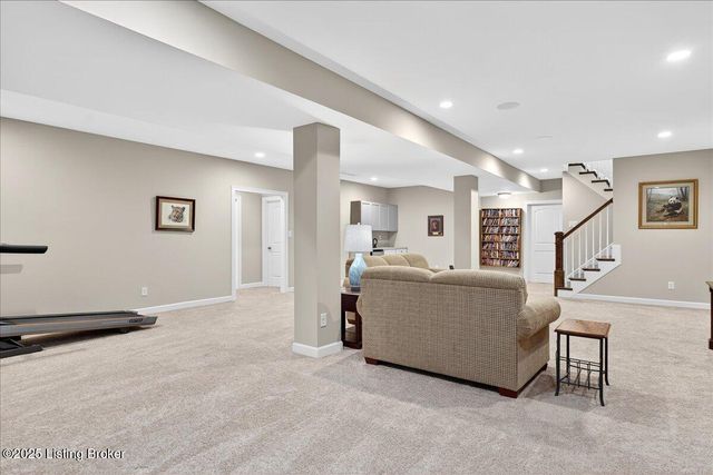 1290 Coolhouse Way, Louisville, KY 40223