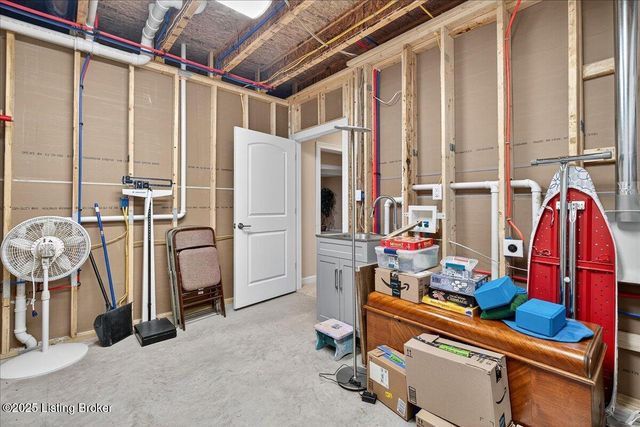 1290 Coolhouse Way, Louisville, KY 40223