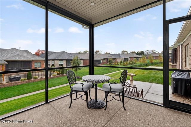 1290 Coolhouse Way, Louisville, KY 40223