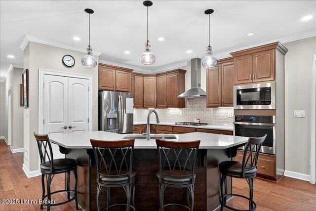 1290 Coolhouse Way, Louisville, KY 40223