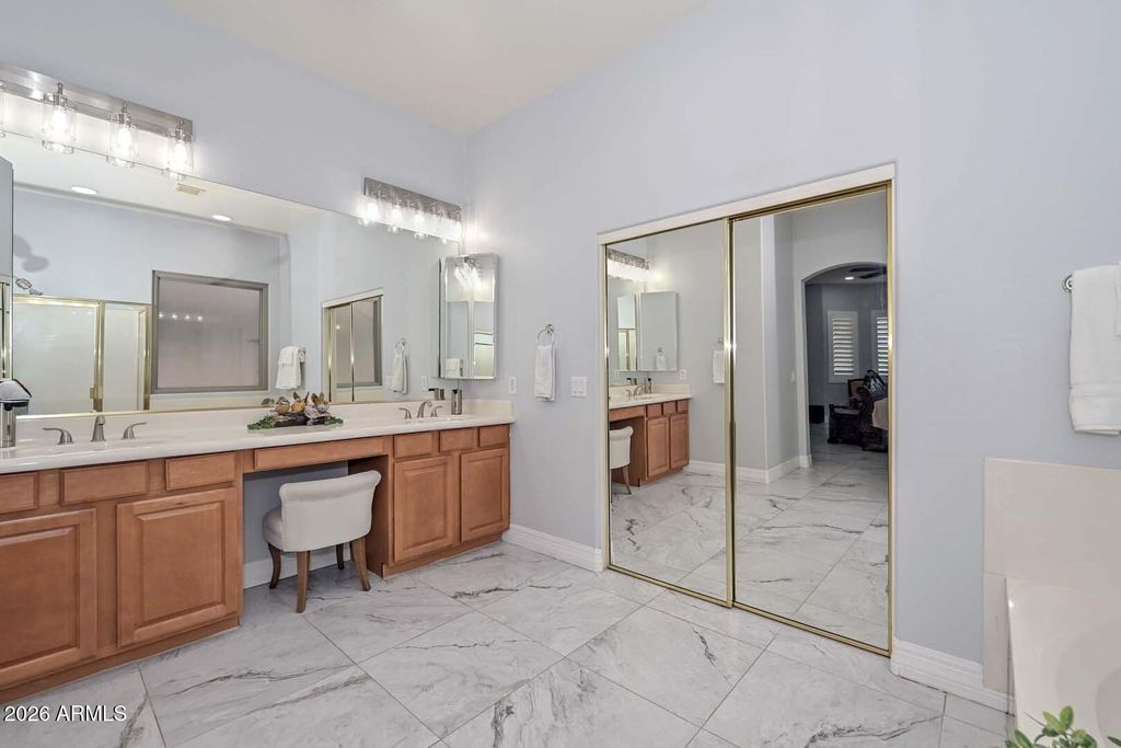 Image 25 of property listing at 4306 W SUMMERSIDE Road, Laveen, AZ 85339