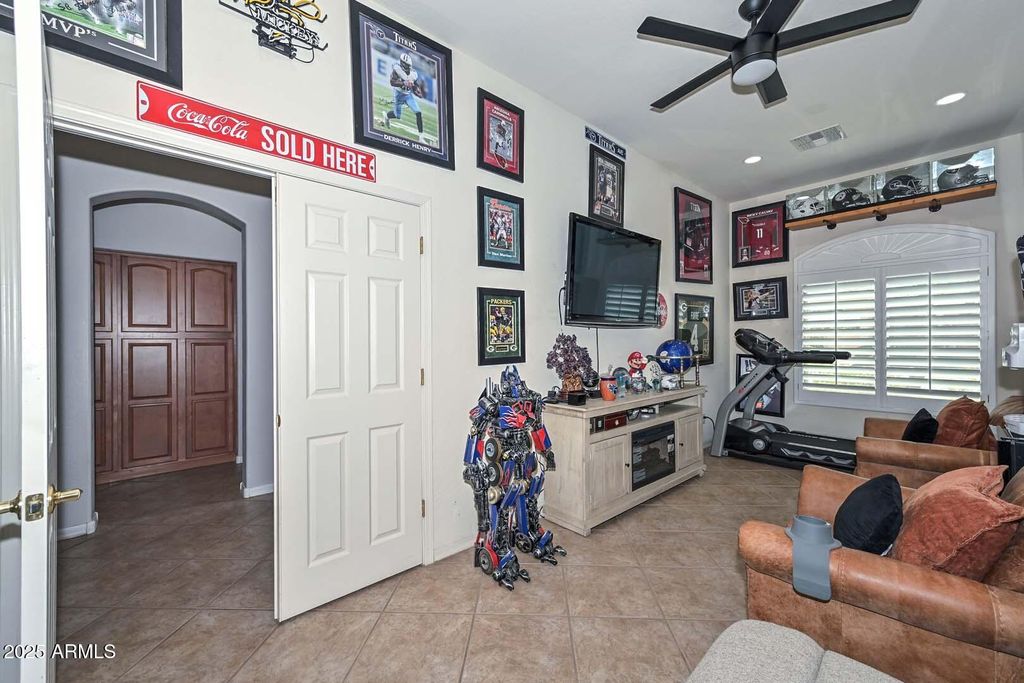 Image 33 of property listing at 4306 W SUMMERSIDE Road, Laveen, AZ 85339