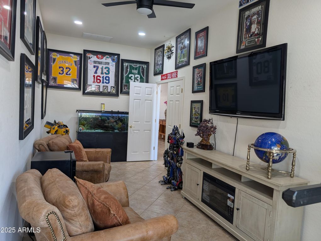 Image 34 of property listing at 4306 W SUMMERSIDE Road, Laveen, AZ 85339