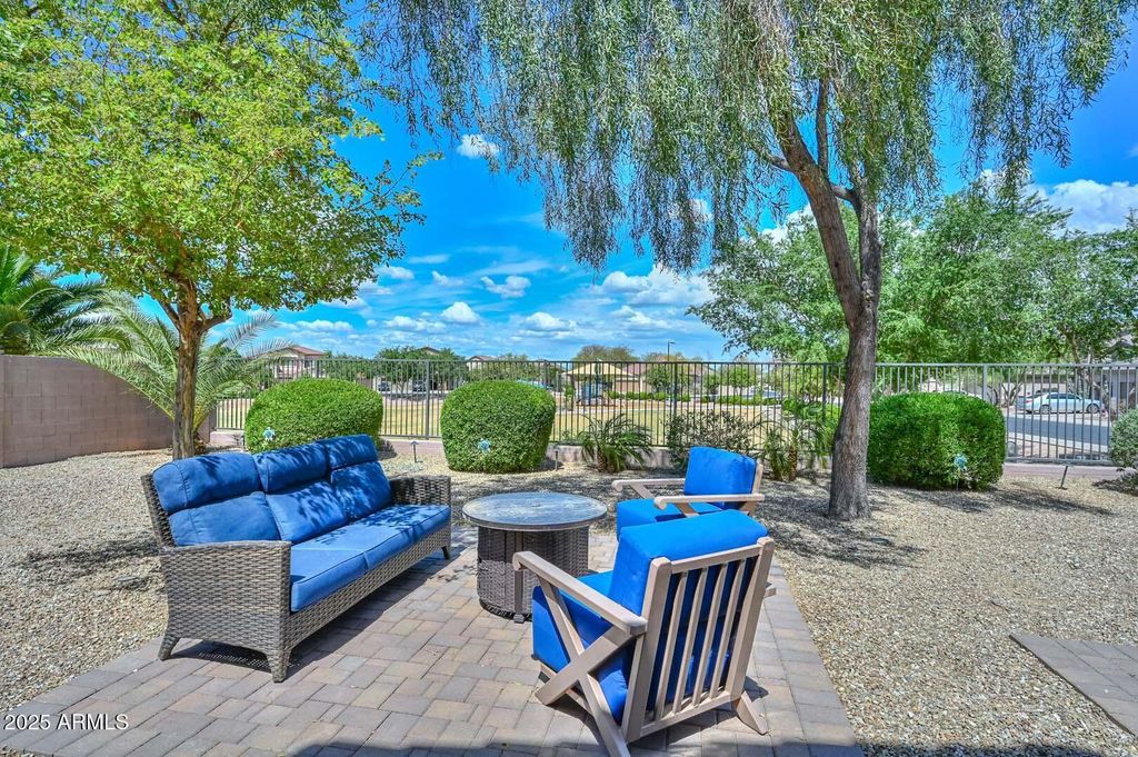 Image 44 of property listing at 4306 W SUMMERSIDE Road, Laveen, AZ 85339