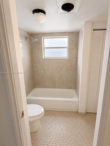 9440 Live Oak Place 106, Davie, FL 33324