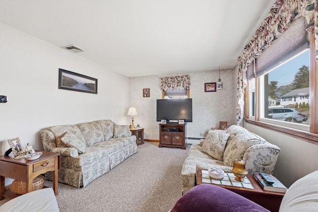 40 Charles St., Dracut, MA 01826