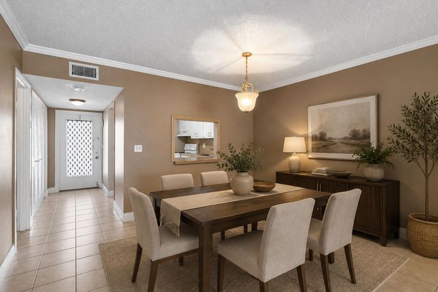 6 ABBEY Lane 206, Delray Beach, FL 33446