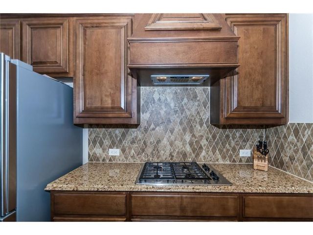 961 Crystal Falls Drive, Prosper, TX 75078