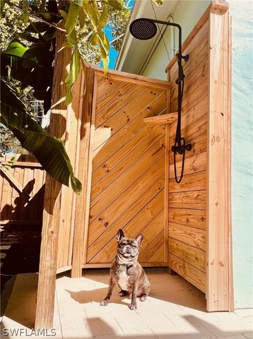 1155 12th ST N, Naples, FL 34102