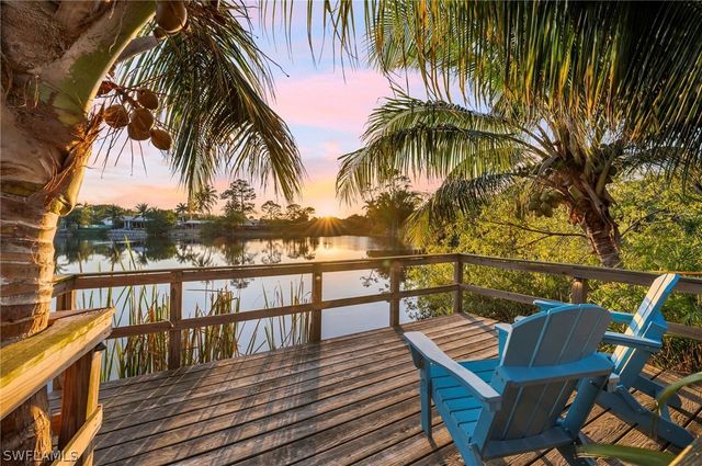 1155 12th ST N, Naples, FL 34102