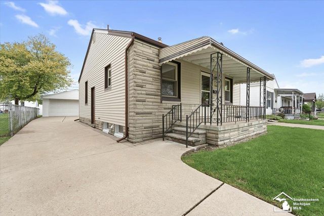13668 Agnes Street, Southgate, MI 48195