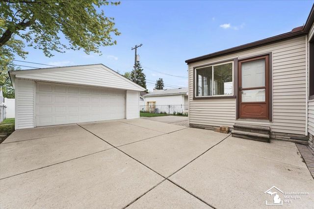 13668 Agnes Street, Southgate, MI 48195