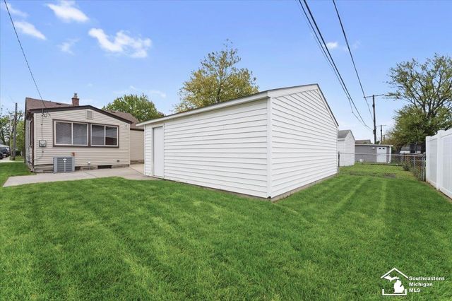 13668 Agnes Street, Southgate, MI 48195