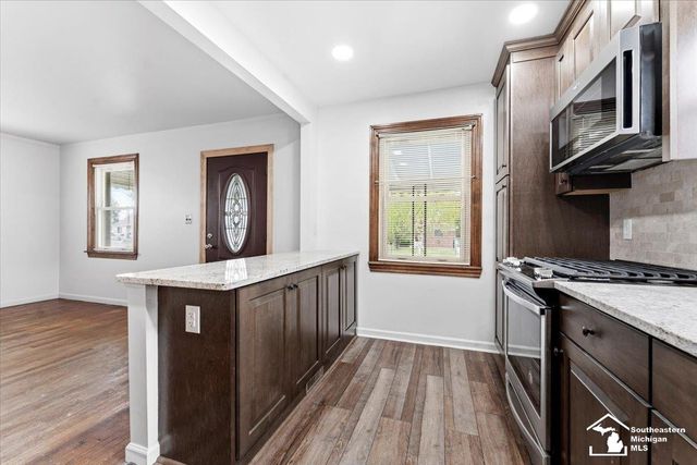 13668 Agnes Street, Southgate, MI 48195