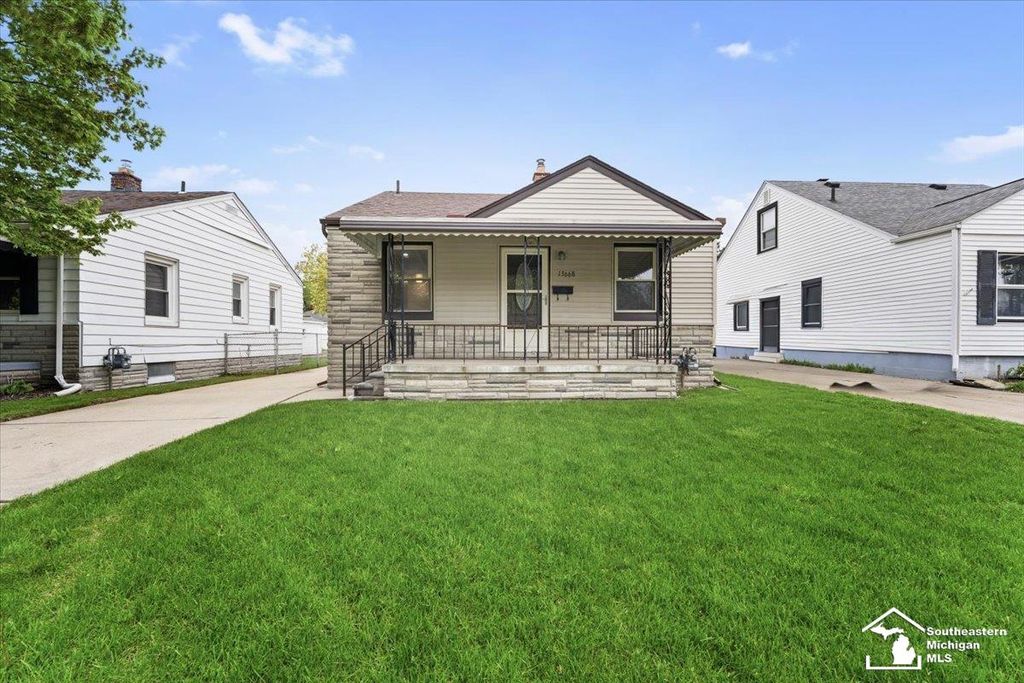 13668 Agnes Street, Southgate, MI 48195