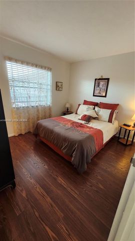 2821 Somerset Drive 400, Lauderdale Lakes, FL 33311