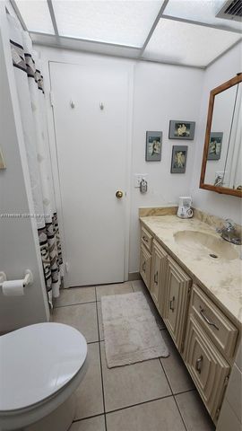 2821 Somerset Drive 400, Lauderdale Lakes, FL 33311