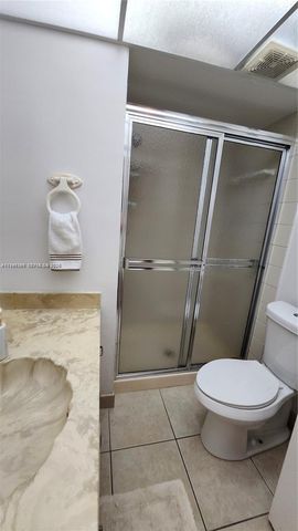 2821 Somerset Drive 400, Lauderdale Lakes, FL 33311