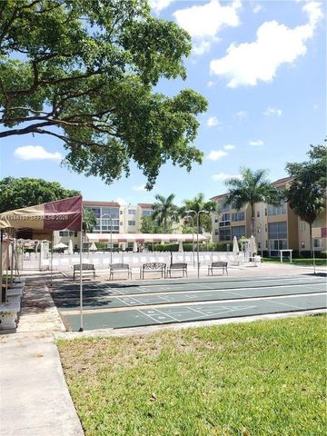 2821 Somerset Drive 400, Lauderdale Lakes, FL 33311
