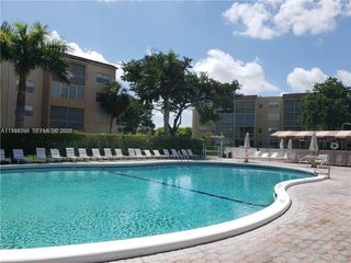 2821 Somerset Drive 400, Lauderdale Lakes, FL 33311
