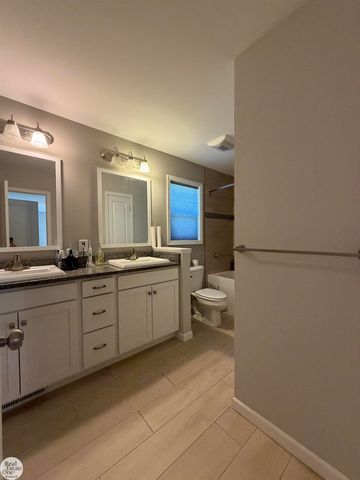 8164 River Road, Marine City, MI 48039