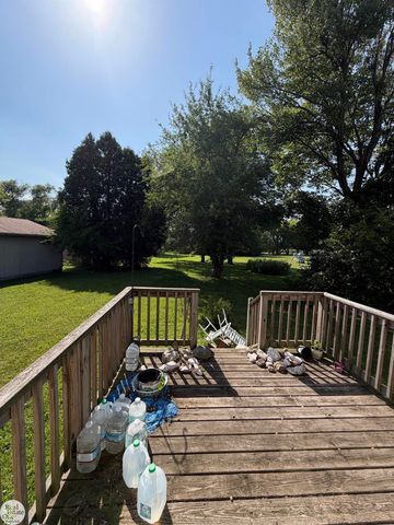 8164 River Road, Marine City, MI 48039