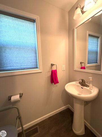 8164 River Road, Marine City, MI 48039
