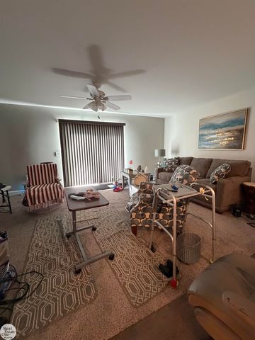 8164 River Road, Marine City, MI 48039