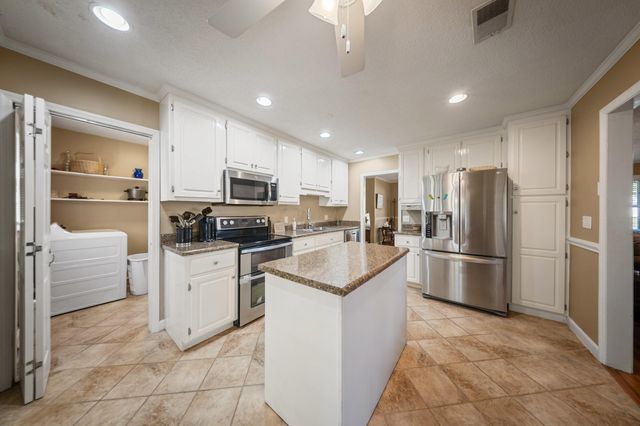 157 Charles Street, Bamberg, SC 29003