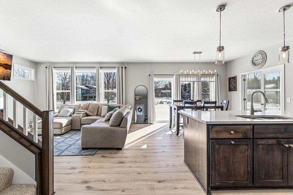 2087 Brookview Street, Shakopee, MN 55379