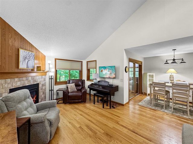 919 Cambridge Court, Altoona, WI 54720