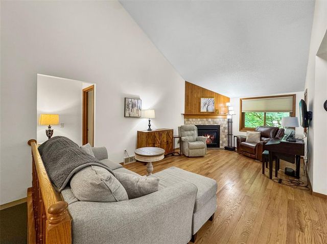 919 Cambridge Court, Altoona, WI 54720