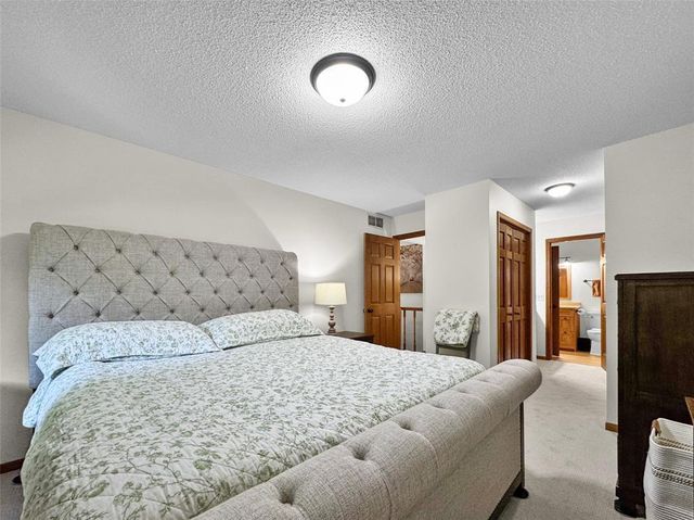 919 Cambridge Court, Altoona, WI 54720