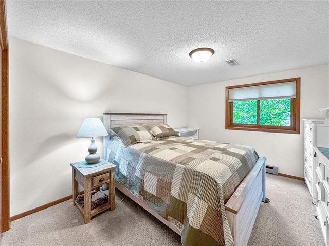 919 Cambridge Court, Altoona, WI 54720