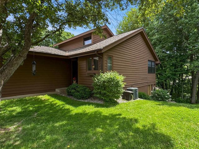 919 Cambridge Court, Altoona, WI 54720