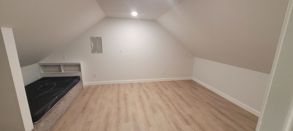 Image 15 of property listing at #19 Wildwood Drive, Mt Vernon, IL 62864