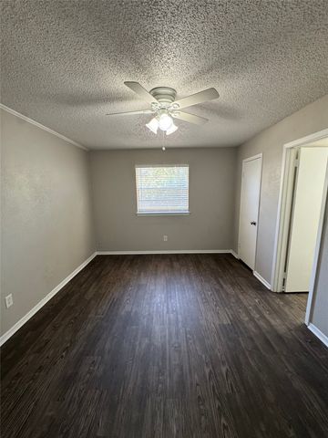 6936 Declaration Street, Watauga, TX 76148