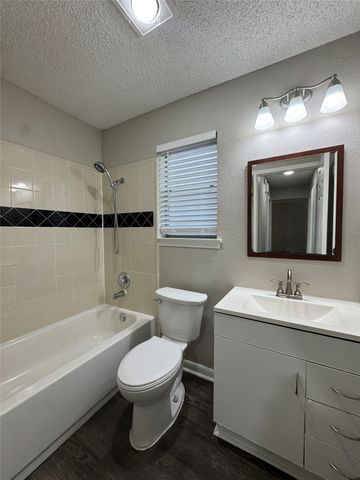6936 Declaration Street, Watauga, TX 76148